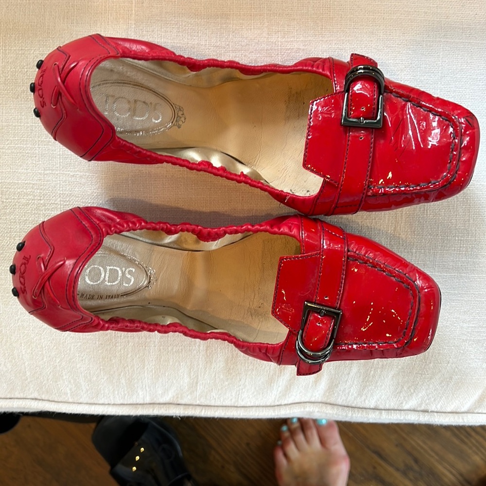 Red leather and patent Todd’s drivers